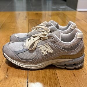 New Balance Gray and Tan Athletic Shoes